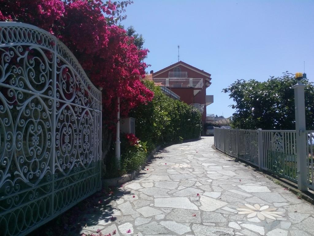 Agriturismo La Rocca سان بارتولومِيو آل ما المظهر الخارجي الصورة